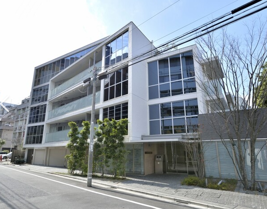 2BED/1BATH in Minato-ku,Tokyo